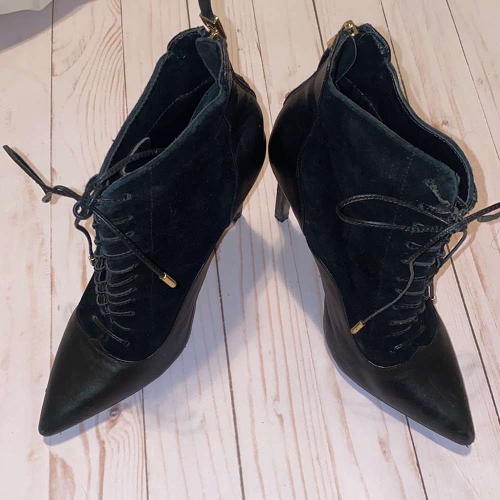 Guess marciano black suede tie up high boots Sz 8